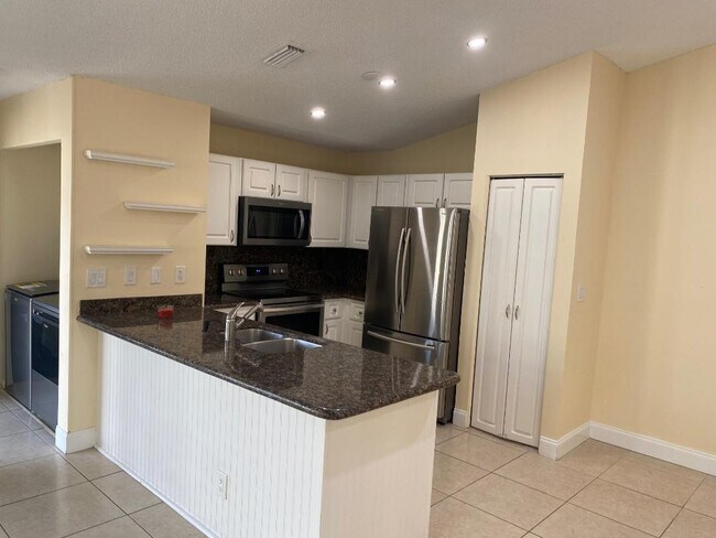 Photo - 3090 S Oakland Forest Dr