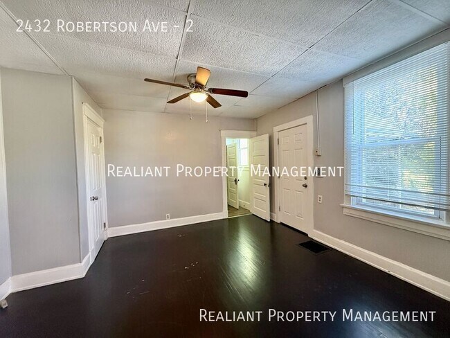 Photo - 2432 Robertson Ave Unit 2
