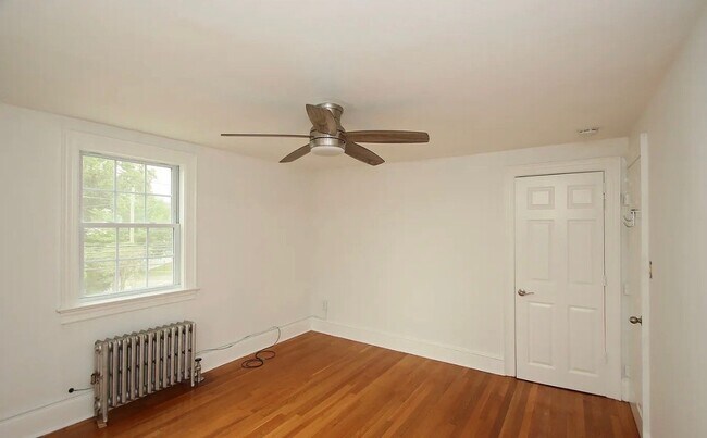 Photo - 570 Westfield Ave