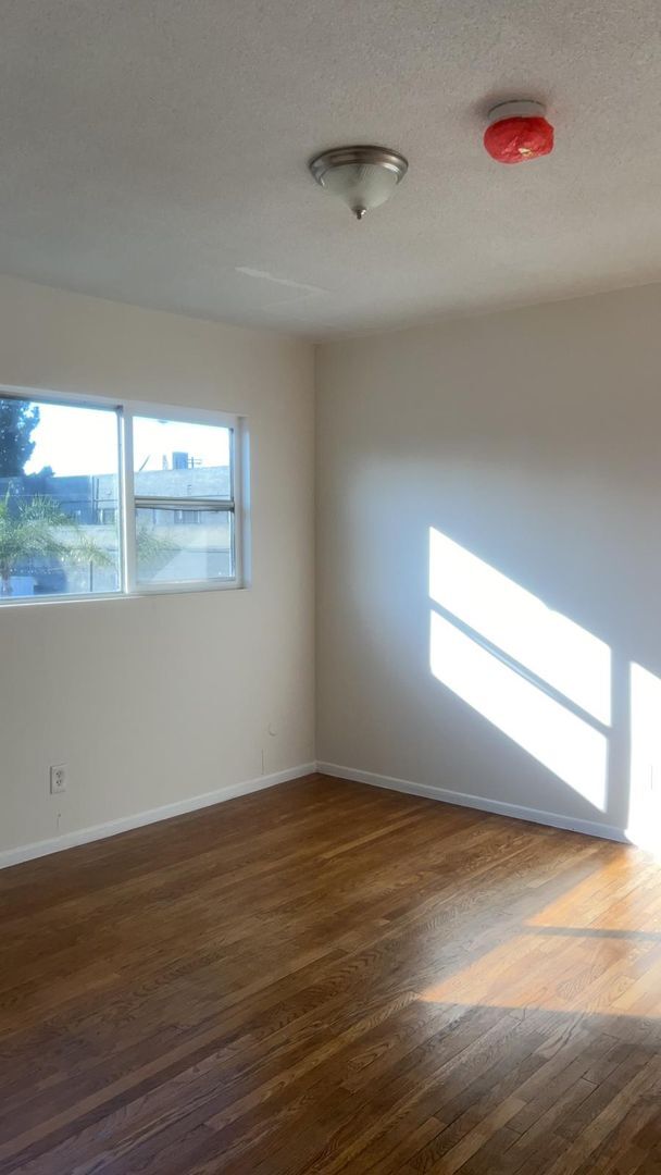 Photo - 237 57th St Unit 3