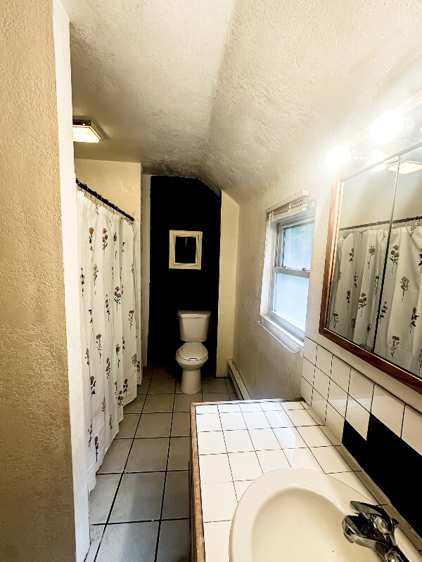 Photo - 507 King St Unit 2