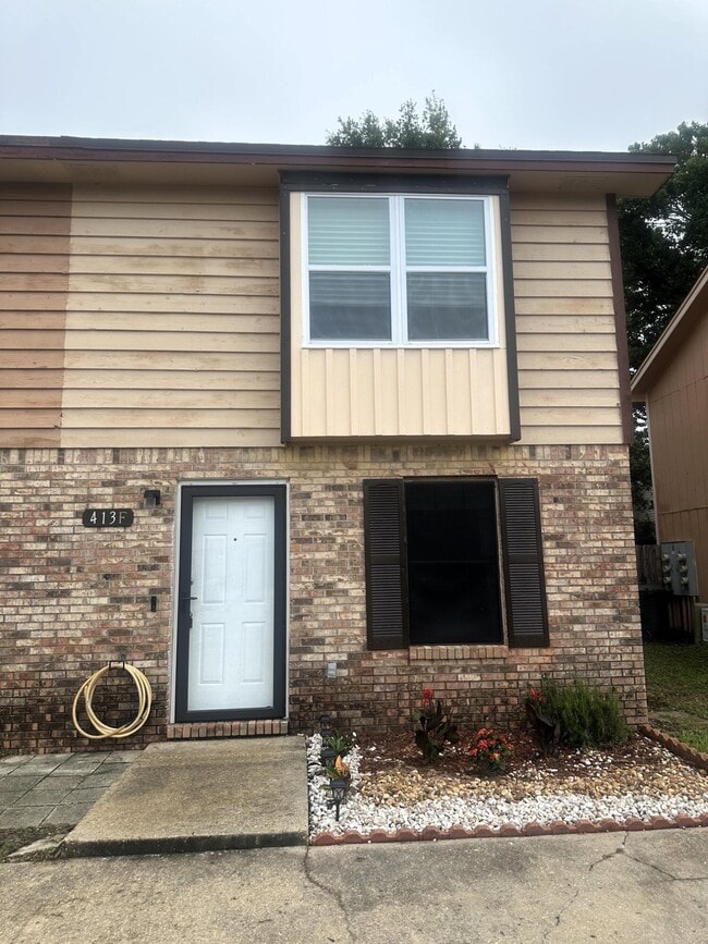 Building Photo - 413 Sea Rover Ln NW