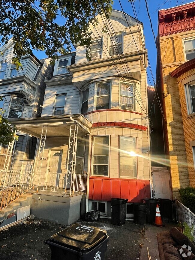 Building Photo - 245 Mount Prospect Ave Unit 1st Floor Rental