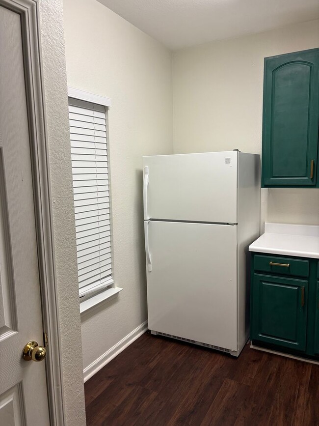 Photo - 2726 Snapfinger Manor