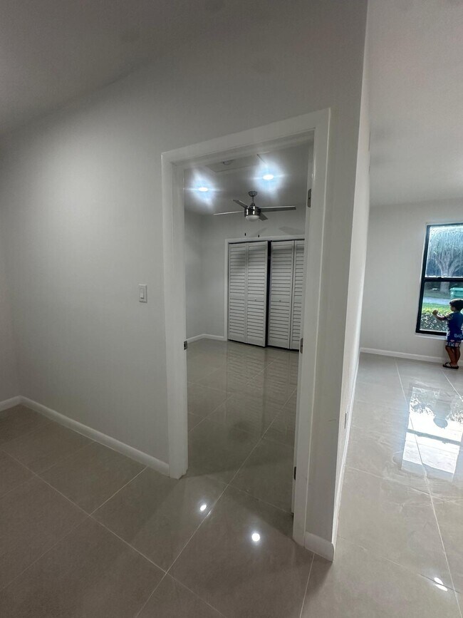 14321 SW 75th Ct Unit Residential standalone house - studio