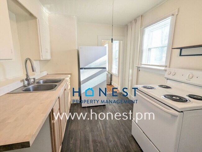 Photo - 30 Sewall St Unit 1