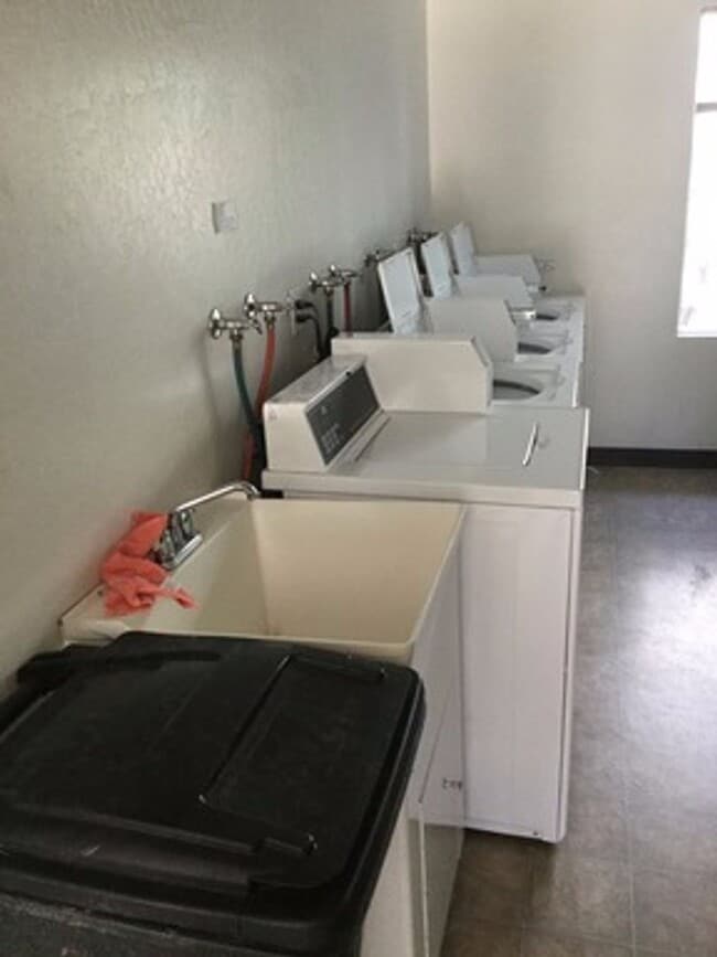 Photo - BEAUTIFUL 1 BEDROOM X1 BATHROOM CONDO!!! NOW LEASING!!! Unidad 4888 Clayton Rd #5