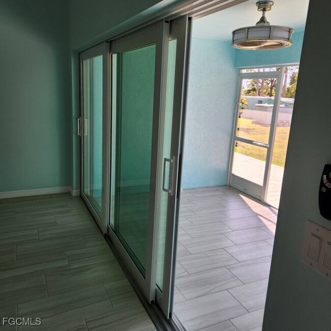 Photo - 5653 Genesee Pkwy