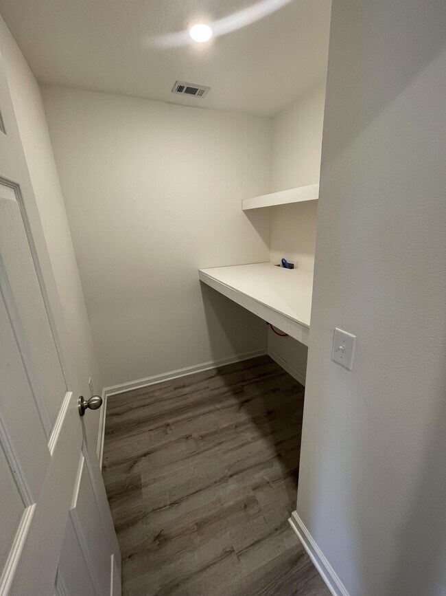 Photo - 3476 Blaney Dr