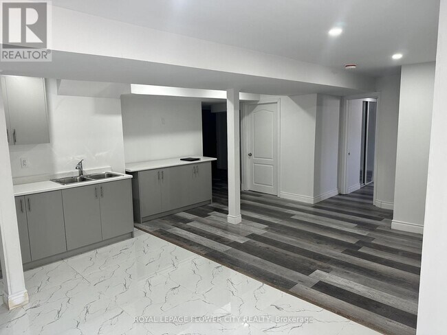 Photo - 47 Sparta Dr