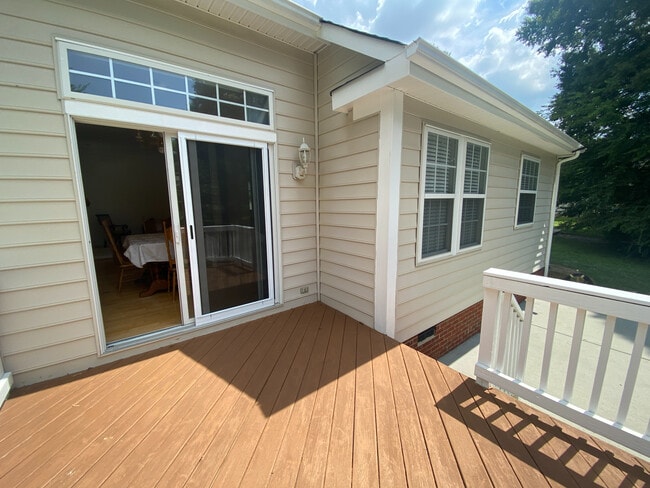 Room in Single Family Home on Blueshot Ct