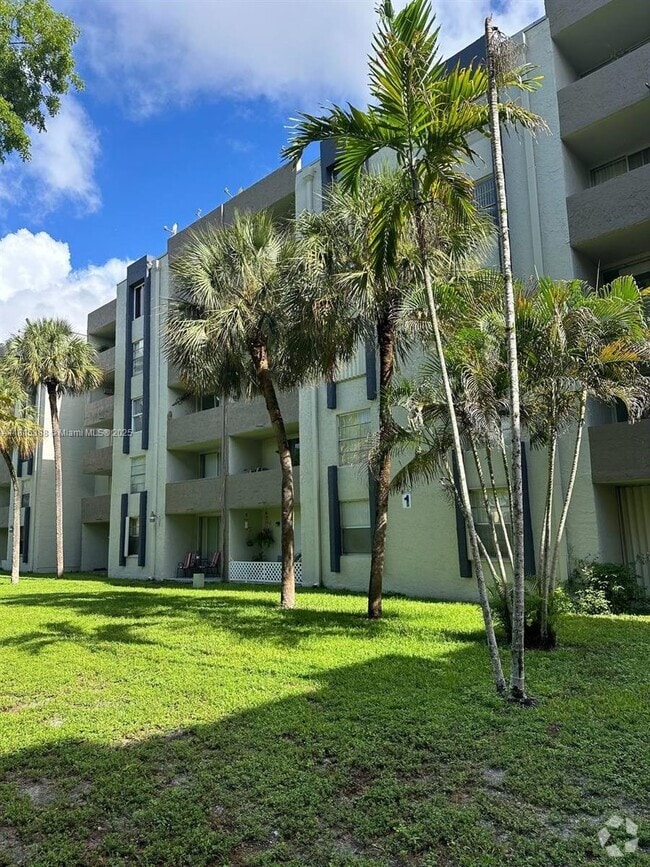 Building Photo - 10000 NW 80th Ct Unit 2526 Rental