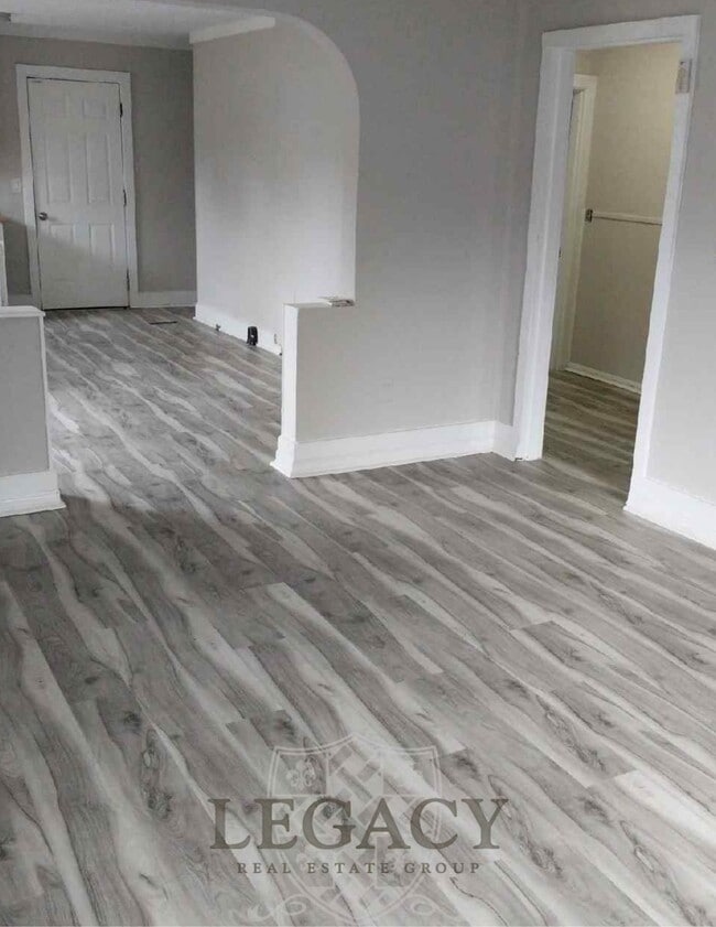 Photo - 1976 Loney Dr