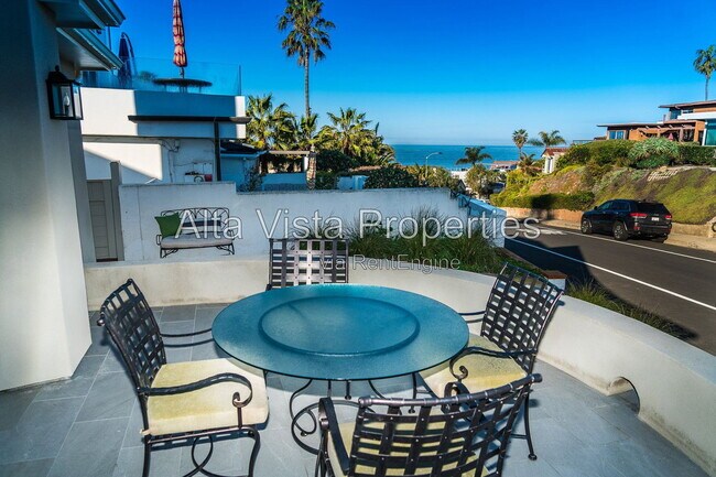 5606 Dolphin Pl