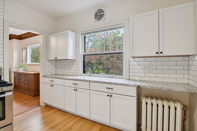 Photo - 4601 Lyndale Ave S Unit 1
