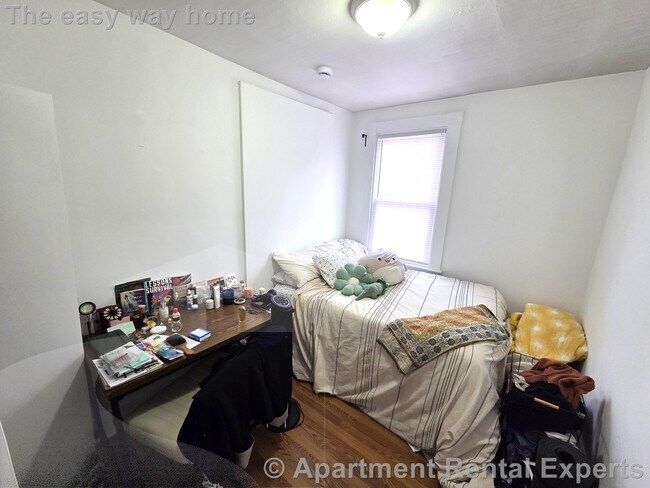Photo - 273 Cardinal Medeiros Ave Unit #1