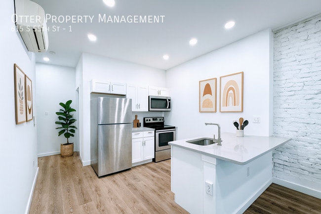 Photo - 615 S 55th St Unit 1