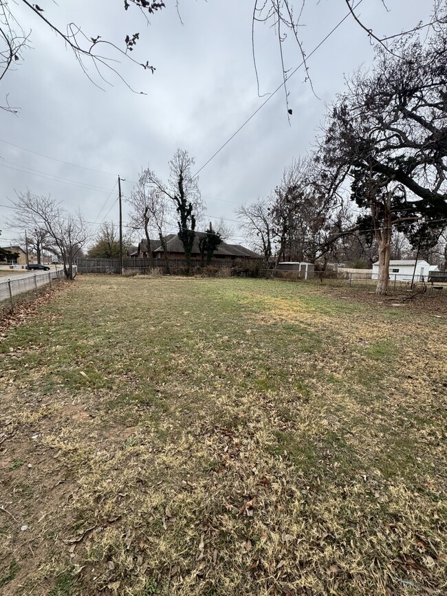 Photo - 6800 NW 39th Expy