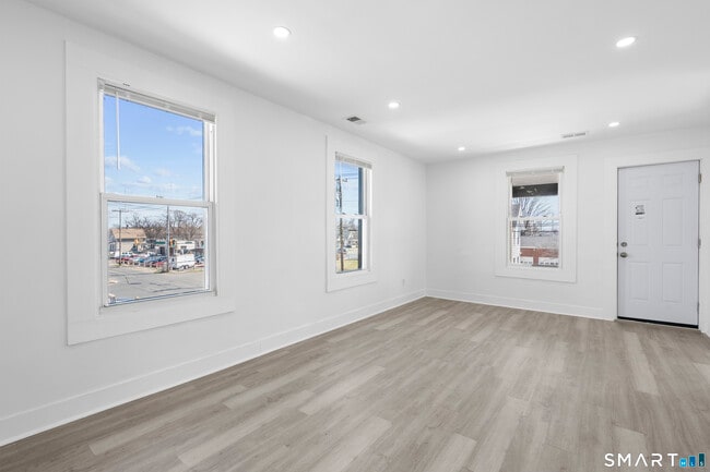 Photo - 93 Spring St