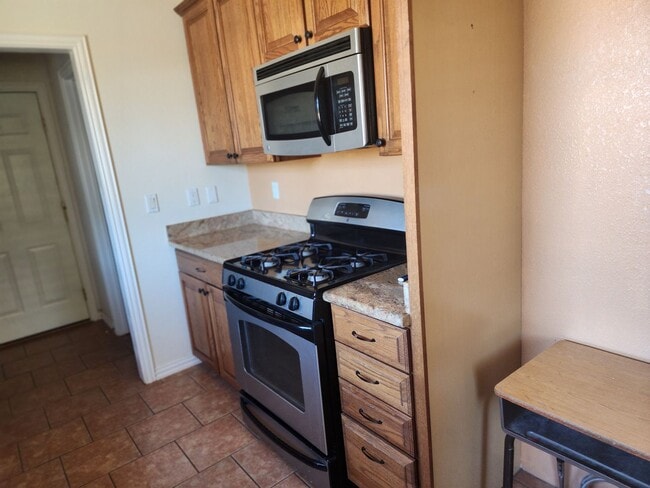 Photo - 1410 E Pine St