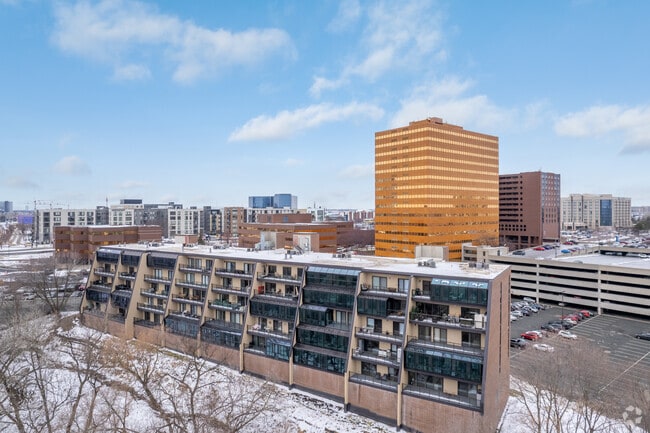 Photo - Appletree Condominiums