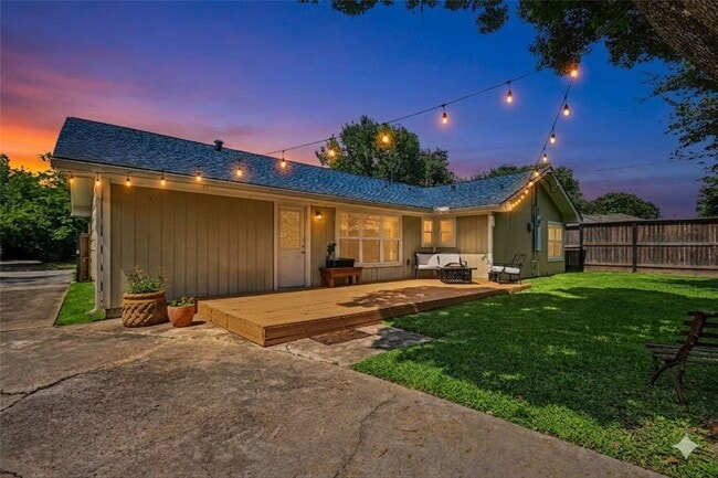 Building Photo - 4831 Stillbrooke Dr
