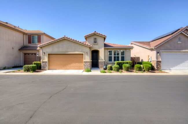 Building Photo - 3260 Alps Ln