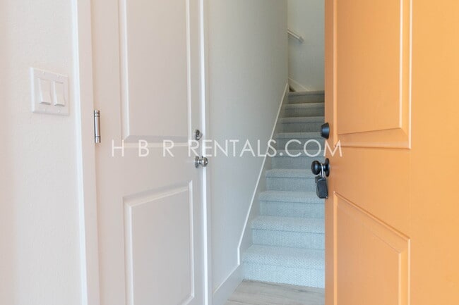 Photo - Modern Comfort Meets Private Living, Brand-New ADU Retreat in Mountain House