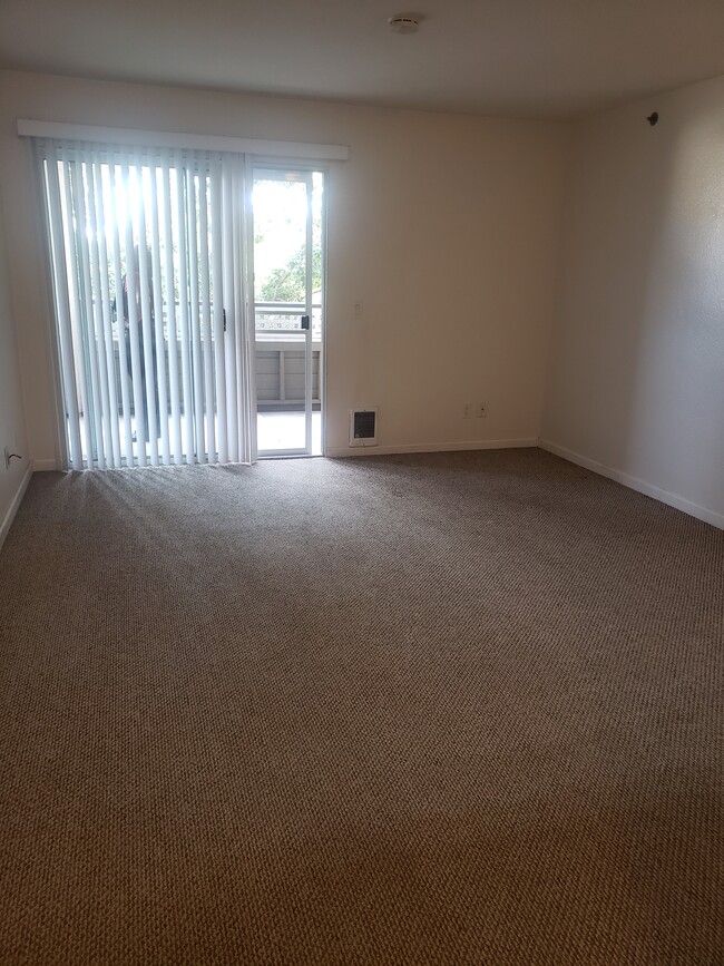 Sala de estar - 687 Royston Ln Condominio Unidad #227 Hayward