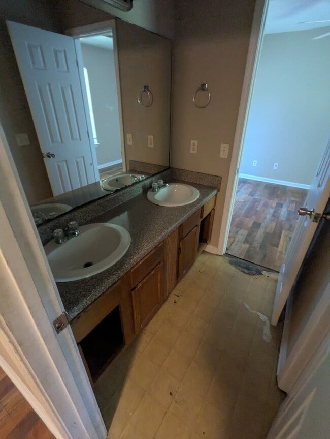 Photo - 601 18th St Unit B