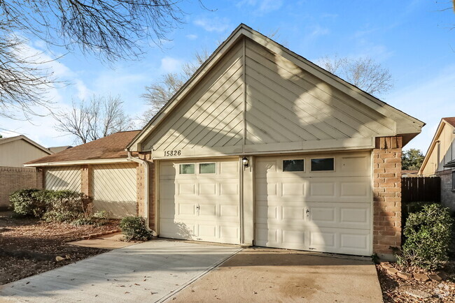 Building Photo - 15826 Beechnut St Rental