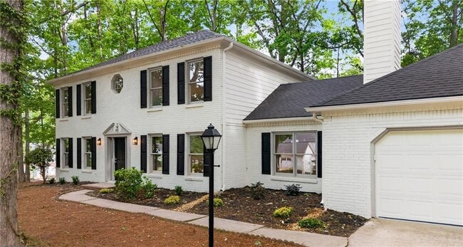 Building Photo - 401 Vardon Way