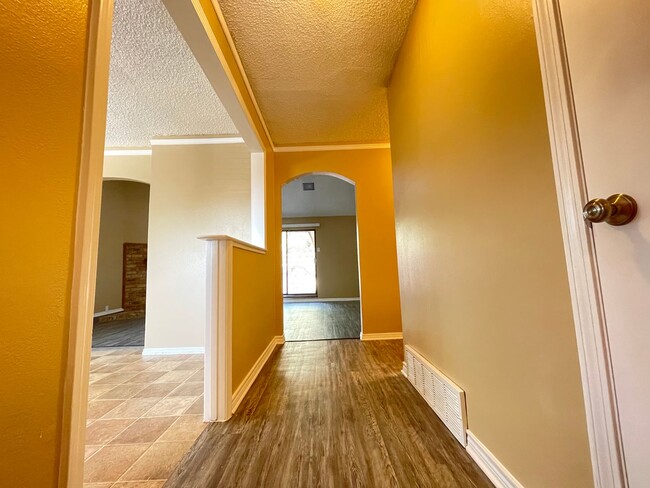 Photo - 3 Bedroom 2 Bath and 2 Car Garage