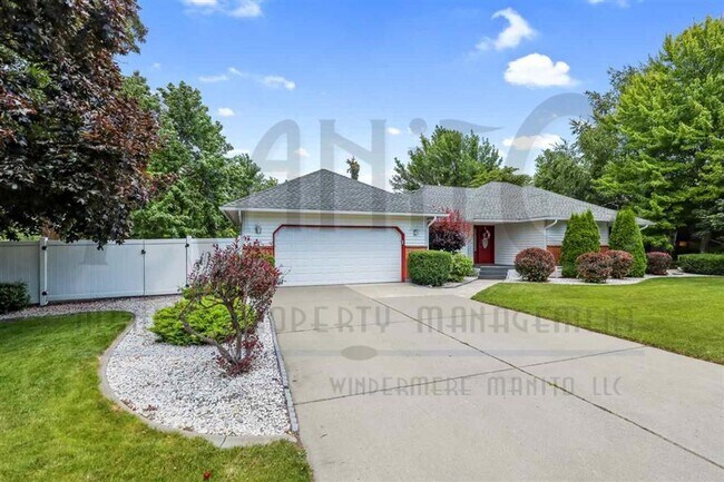 Photo - **COMING SOON** Spacious South Hill Rancher