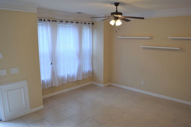 Photo - Beautiful Townhome - Great Location