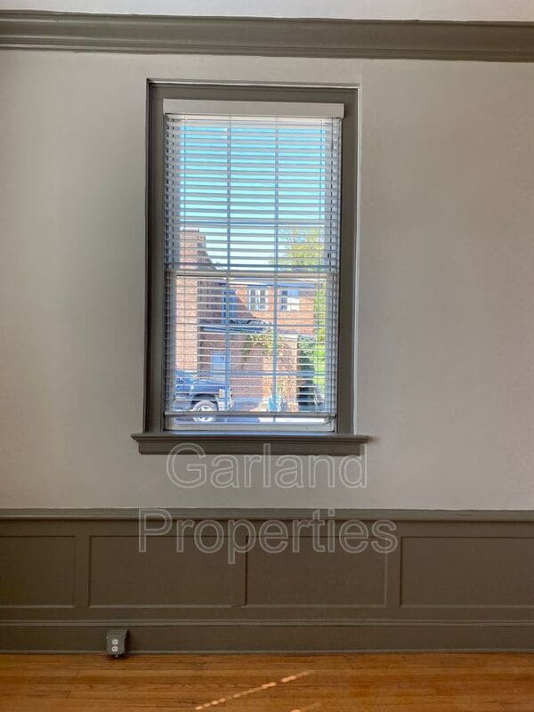 Photo - 821 Salem Ave SW