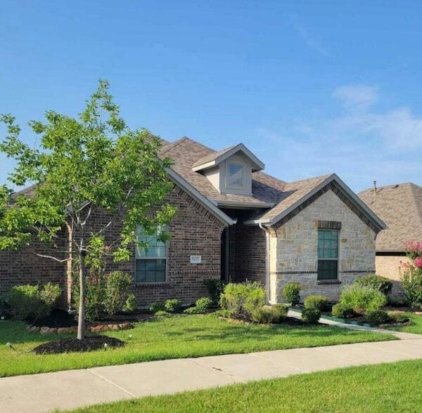 Photo - 9632 Staffordshire Rd