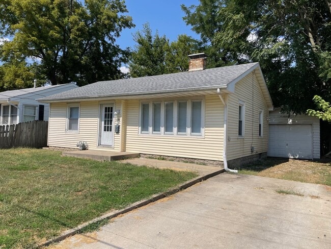 Building Photo - 1238 E Bon Air Ct
