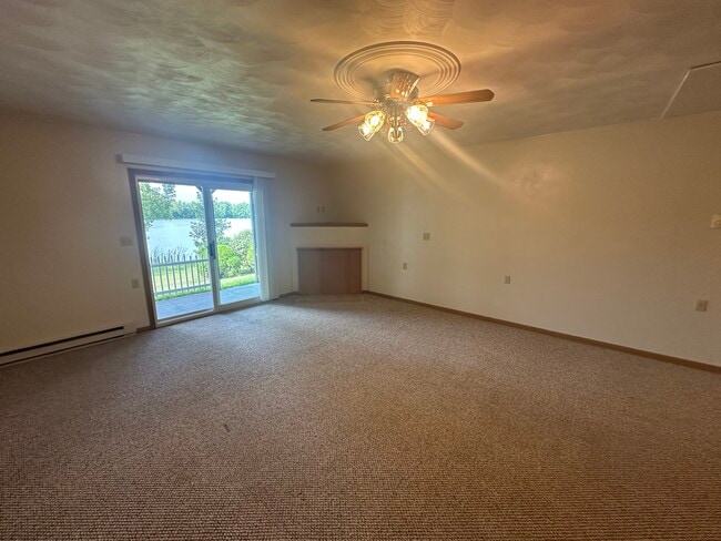 Photo - 1002 Lakeshore Dr Unidad 1002