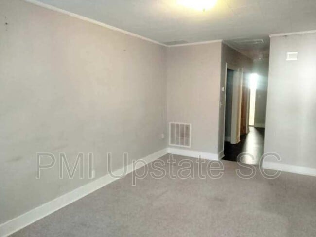 Photo - 7b Harts Court