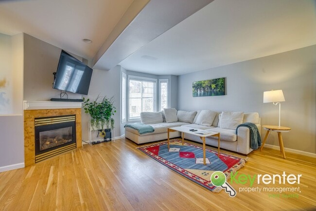 Photo - Beautifully Renovated 3 Bed Townhome in Prime North Seattle Location