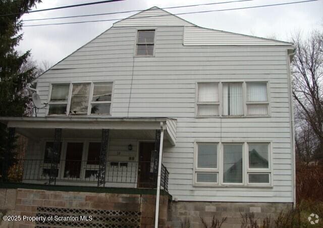 Building Photo - 18 Grove St Rental