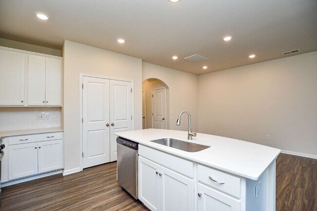 Photo - Easy Tega Cay Living in a Thoughtfully Updated Townhome