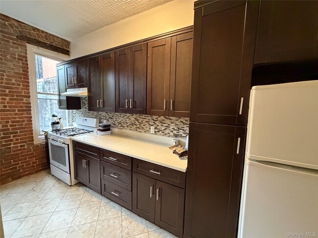 Photo - 50 Main St Unit 3R