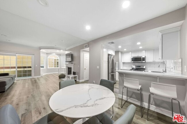 Photo - 4301 Fulton Ave Unit 103