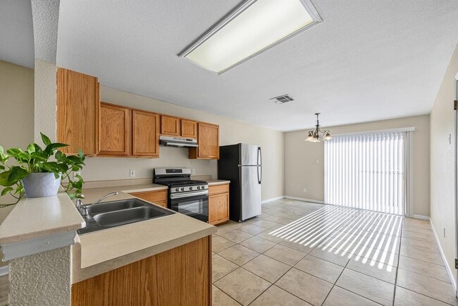 Photo - 17611 Wiseman Dr