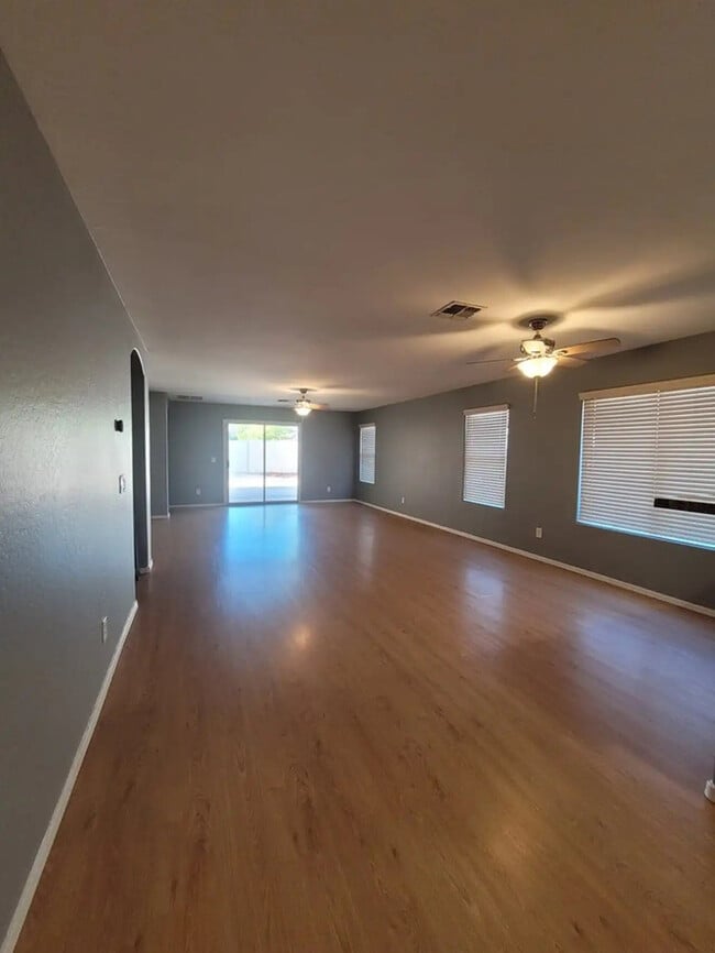 Photo - 15450 W Mercer Ln