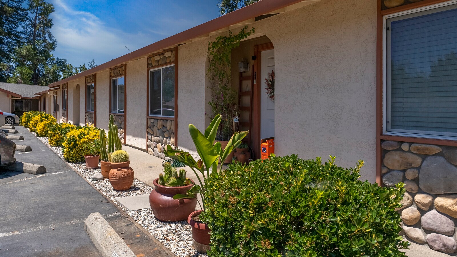 Exterior - 6239 Pecan Ave Apartments
