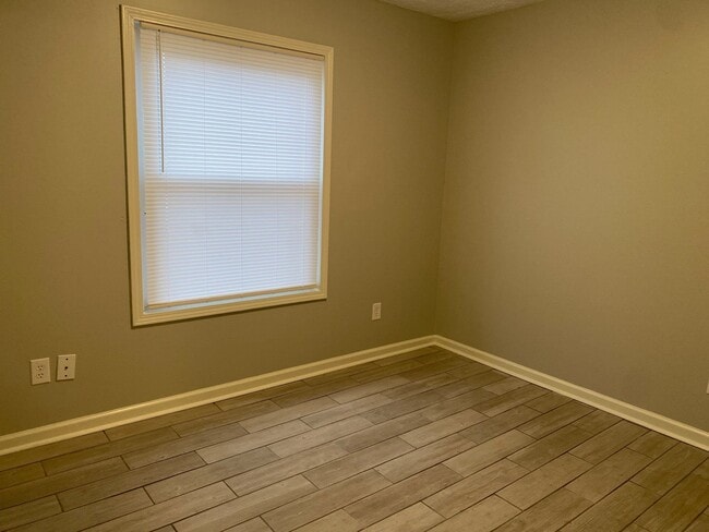 Photo - 18 Countryside Dr