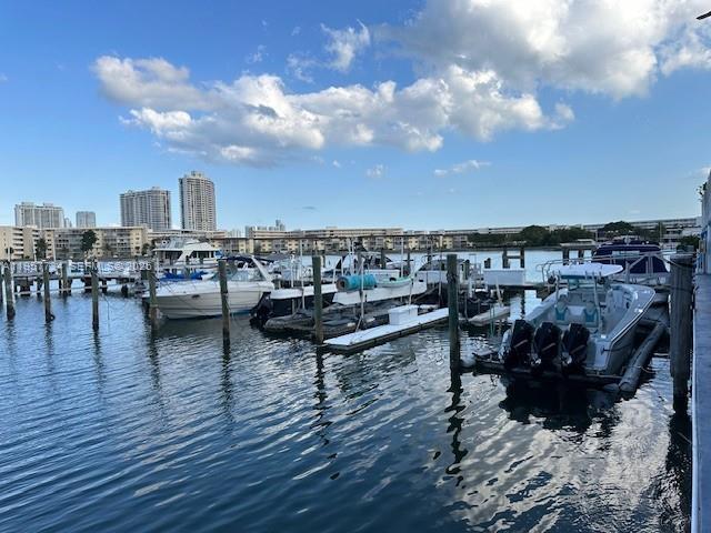 Building Photo - 18041 Biscayne Blvd Unit 904